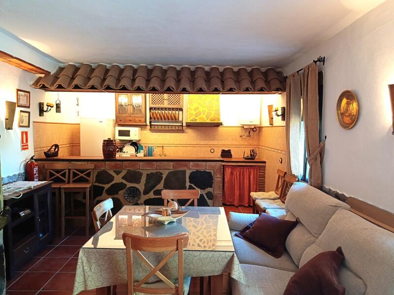 2 bedroom Country House for sale 2 bedroom Country House for sale