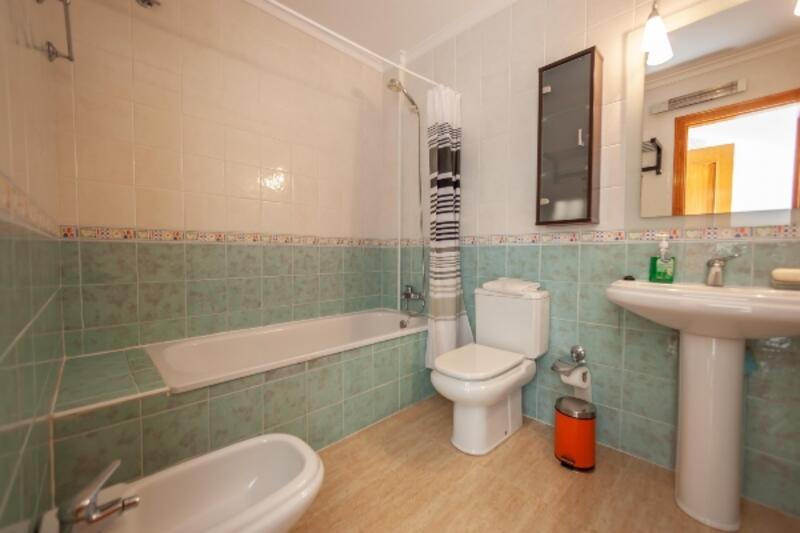 4 Cuarto Villa en venta