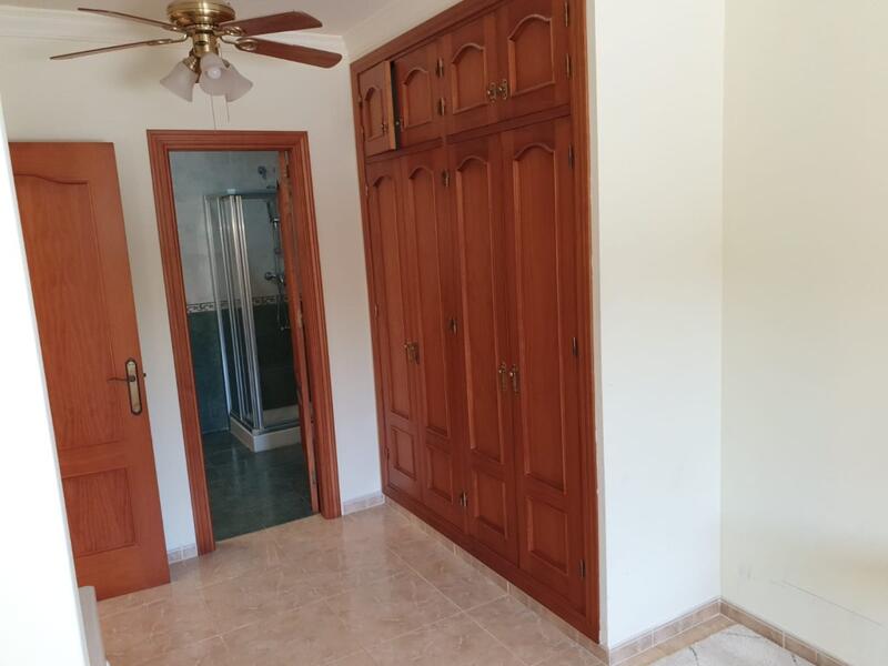 2 bedroom Apartment for Long Term Rent
