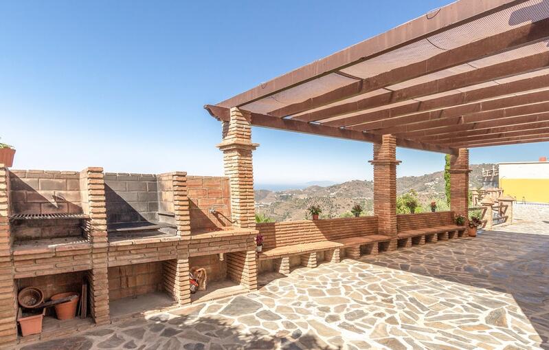 3 bedroom Country House for Long Term Rent