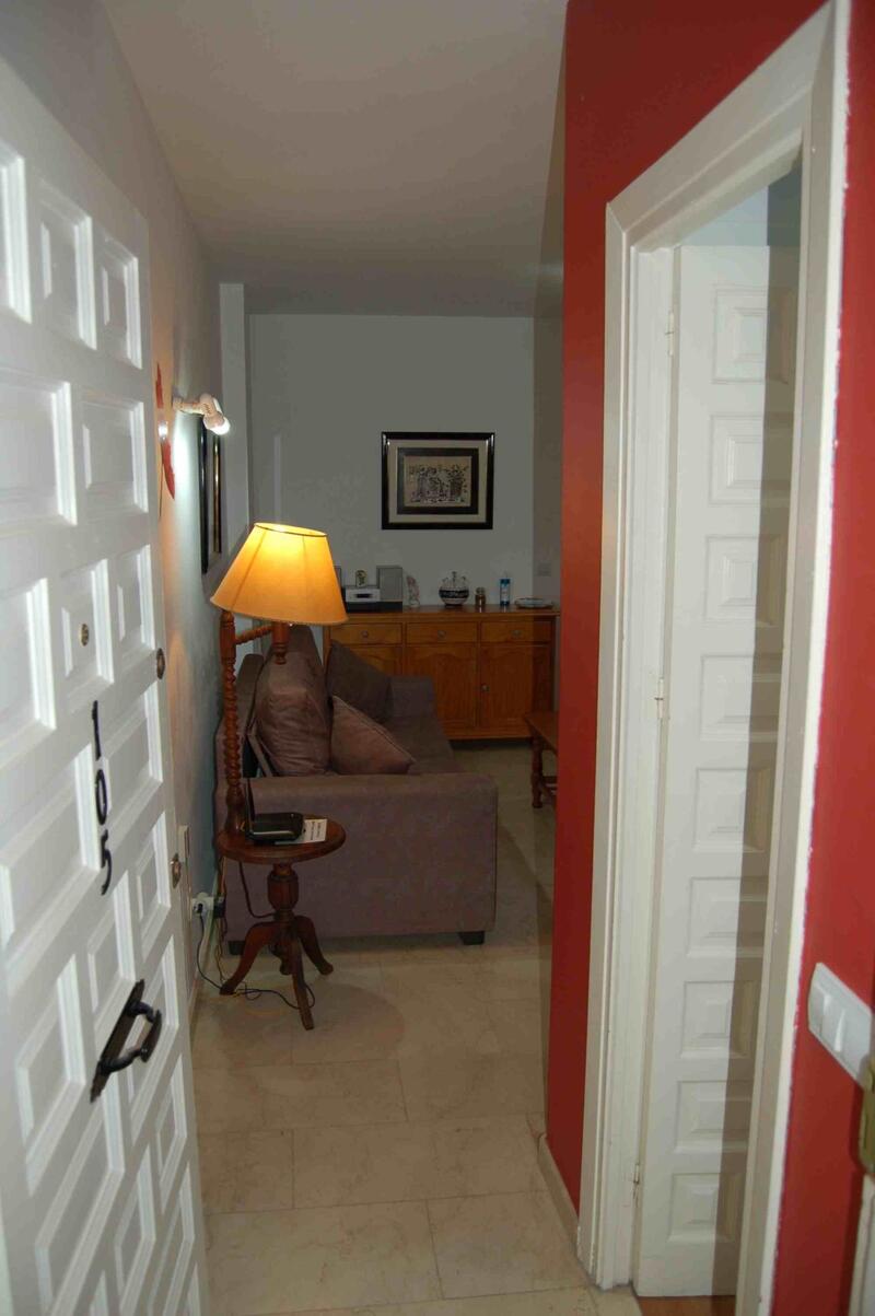1 bedroom Apartment for Long Term Rent