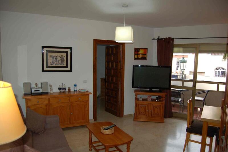 1 bedroom Apartment for Long Term Rent
