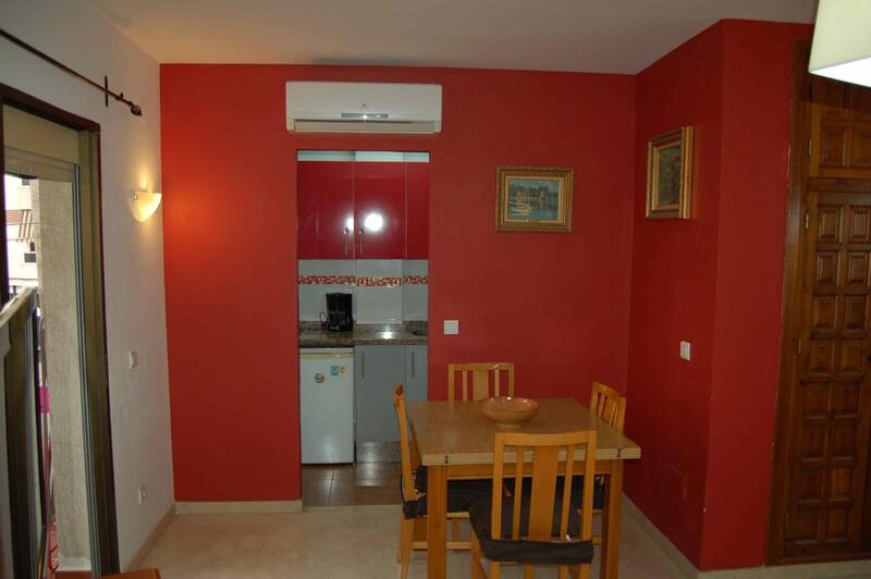 1 bedroom Apartment for Long Term Rent
