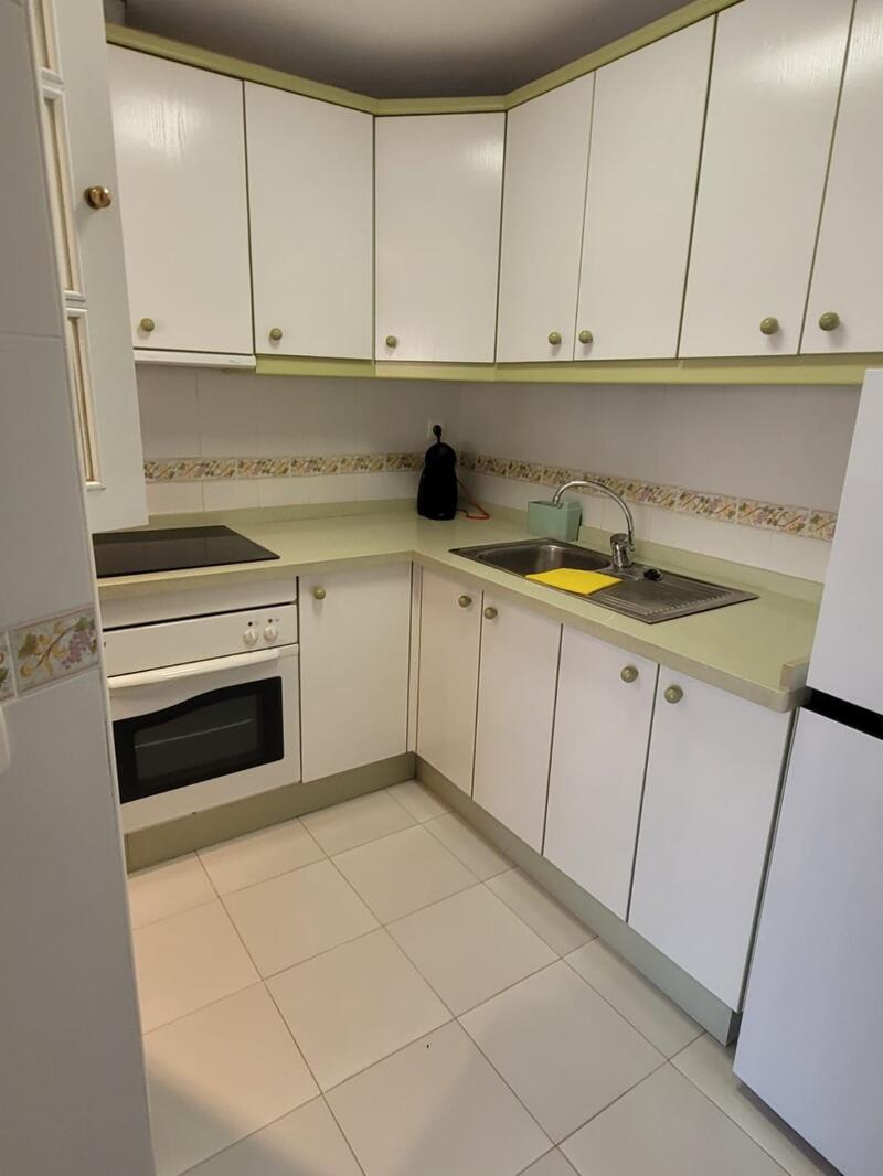 2 bedroom Apartment for Long Term Rent