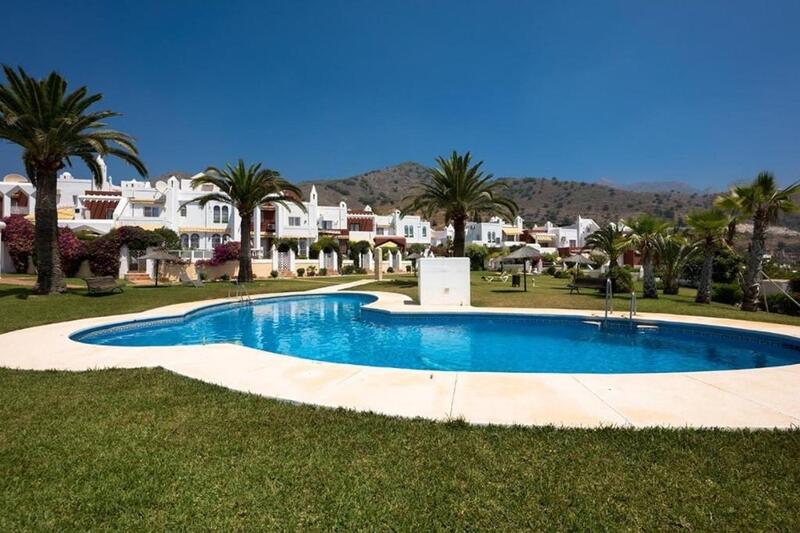 Stadthaus zu verkaufen in Nerja, Málaga