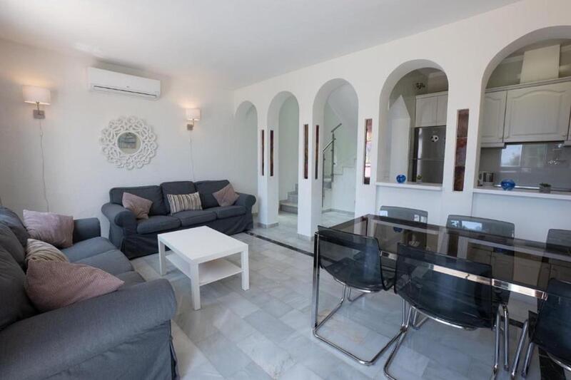 3 bedroom Townhouse for sale