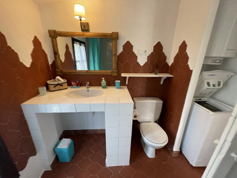 2 bedroom Country House for Long Term Rent