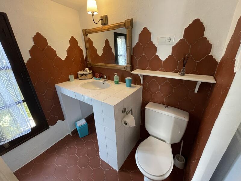 2 bedroom Country House for Long Term Rent