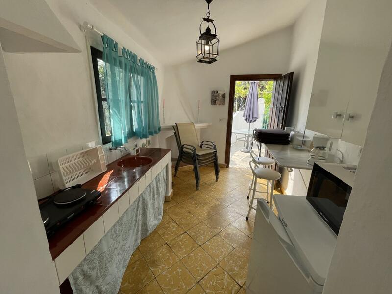 2 bedroom Country House for Long Term Rent