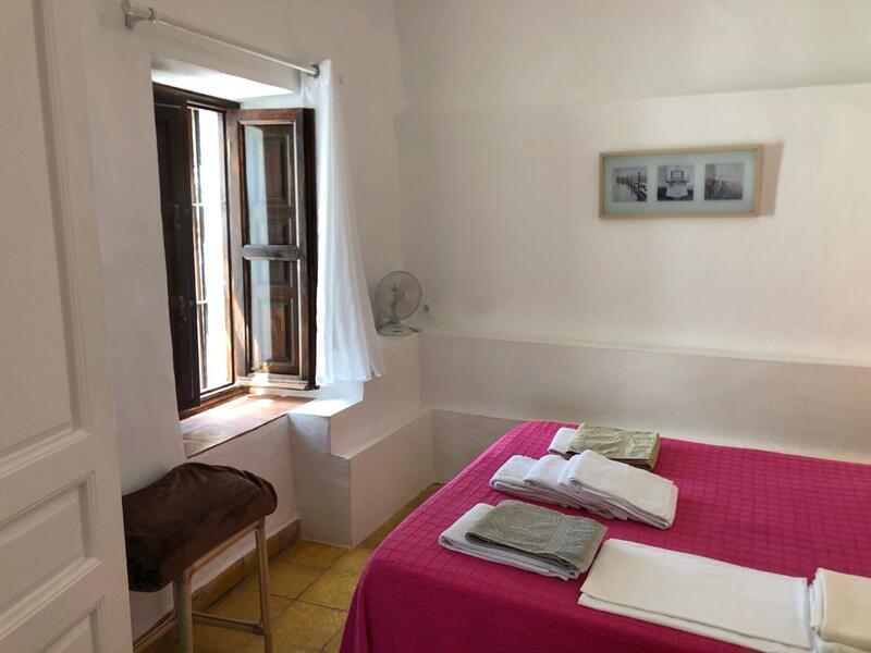 2 bedroom Country House for Long Term Rent
