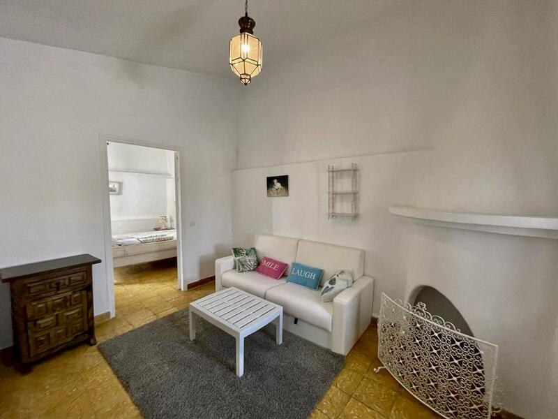 2 bedroom Country House for Long Term Rent