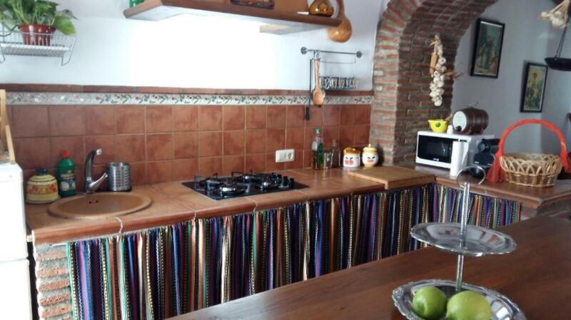 3 bedroom Country House for Long Term Rent