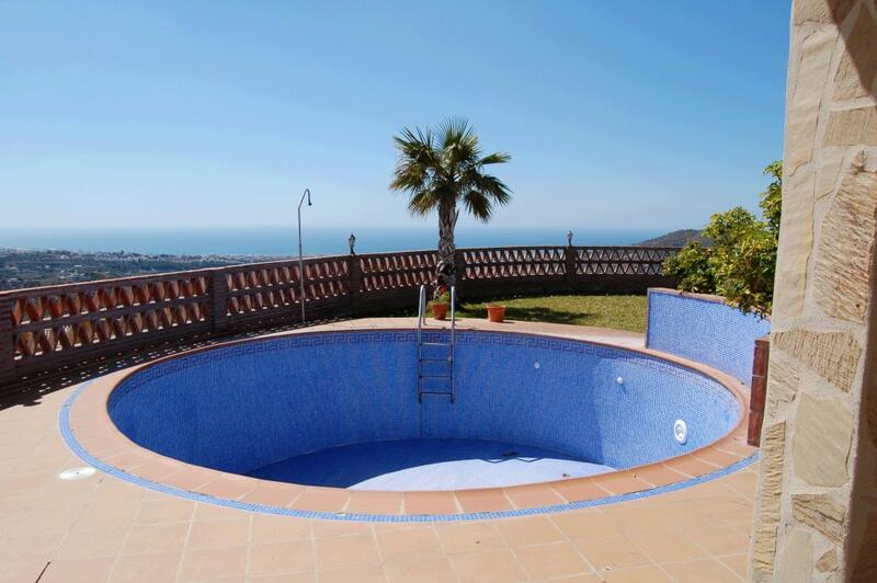 4 bedroom Villa for Long Term Rent