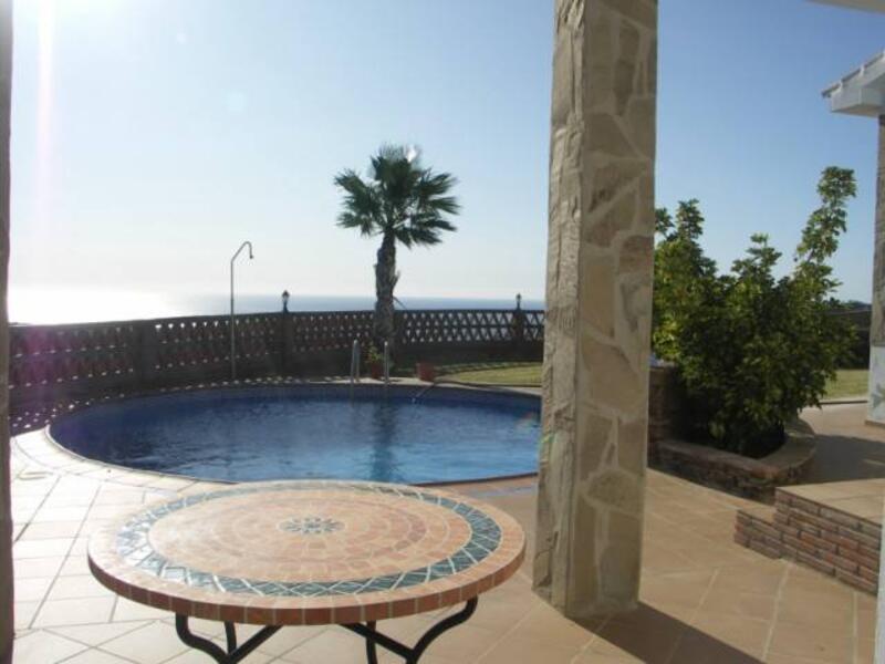 4 bedroom Villa for Long Term Rent