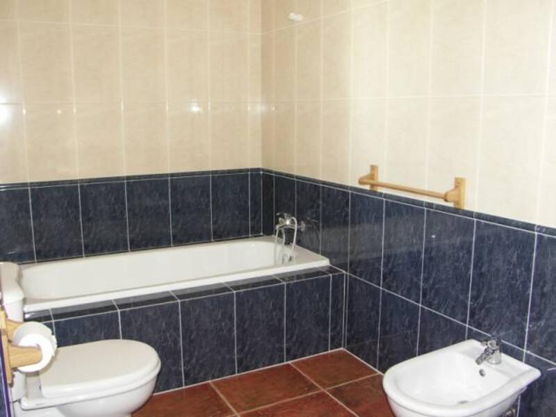 4 bedroom Villa for Long Term Rent