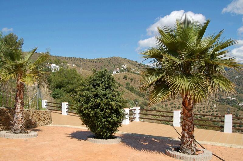 4 bedroom Villa for Long Term Rent