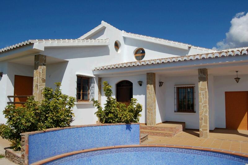 4 bedroom Villa for Long Term Rent