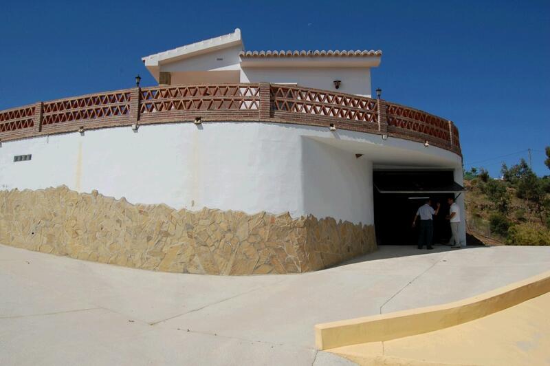 4 bedroom Villa for Long Term Rent