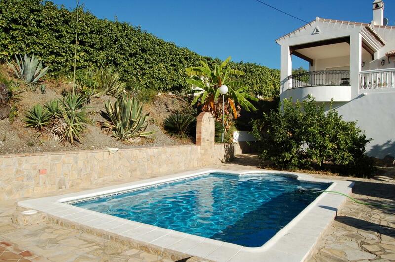 Villa à louer à long terme dans Frigiliana, Málaga