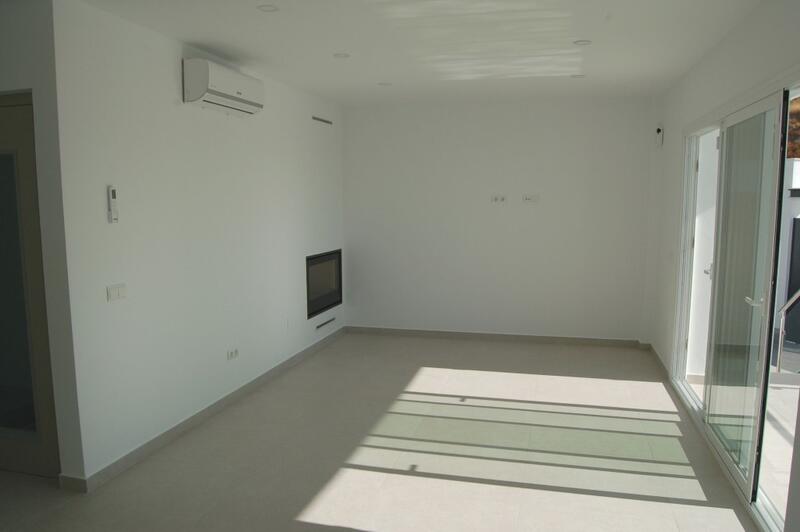 4 Schlafzimmer Landhaus zu verkaufen
