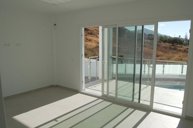 4 Schlafzimmer Landhaus zu verkaufen