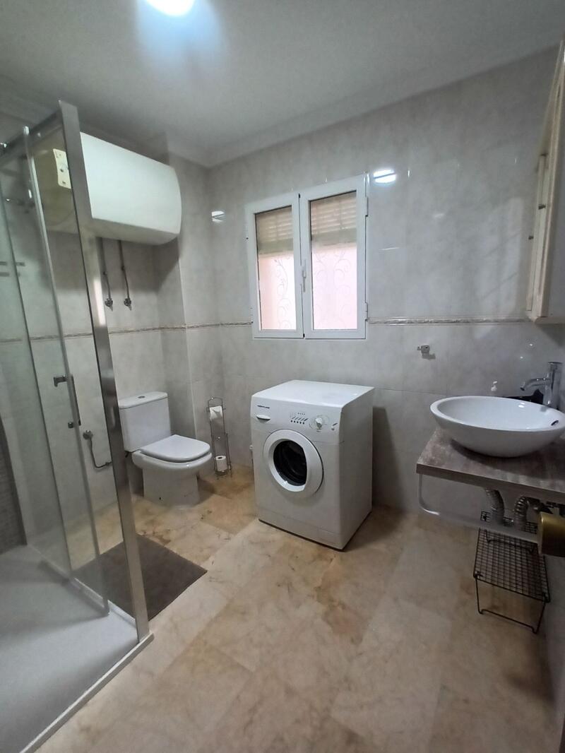 2 bedroom Apartment for Long Term Rent