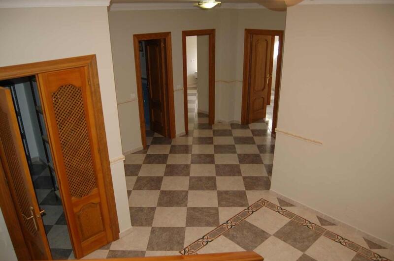 5 Schlafzimmer Stadthaus zu verkaufen