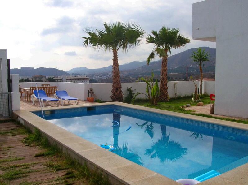 вилла продается в Rincon de la Victoria, Málaga