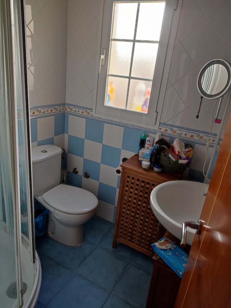 6 slaapkamer Gezinswoning Te koop