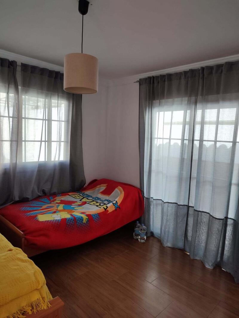 6 slaapkamer Gezinswoning Te koop