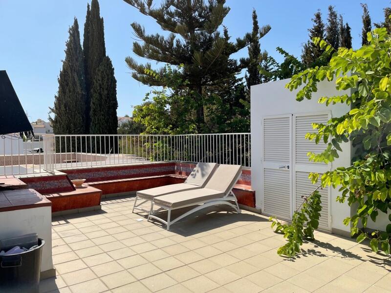 4 Cuarto Villa en venta
