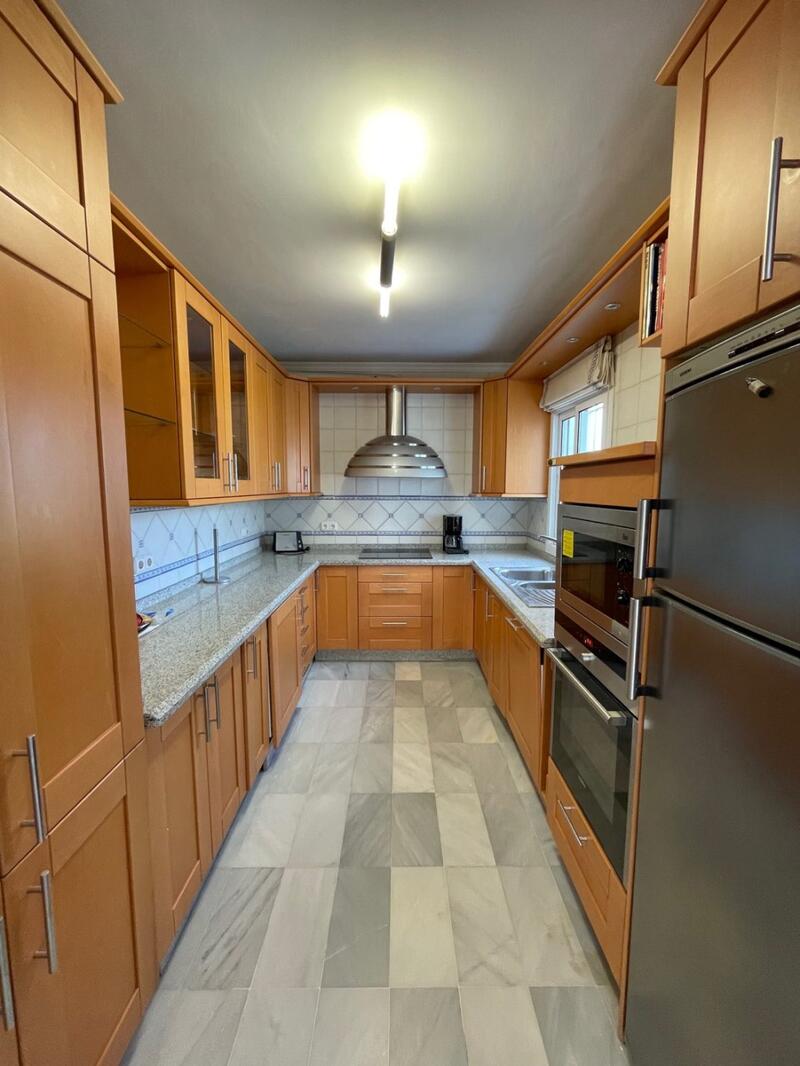 4 Cuarto Villa en venta