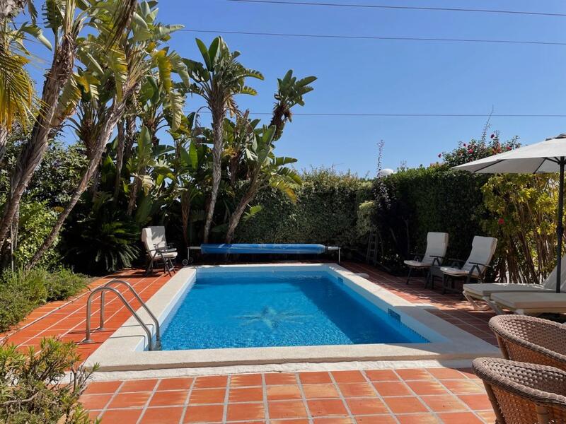 4 Cuarto Villa en venta