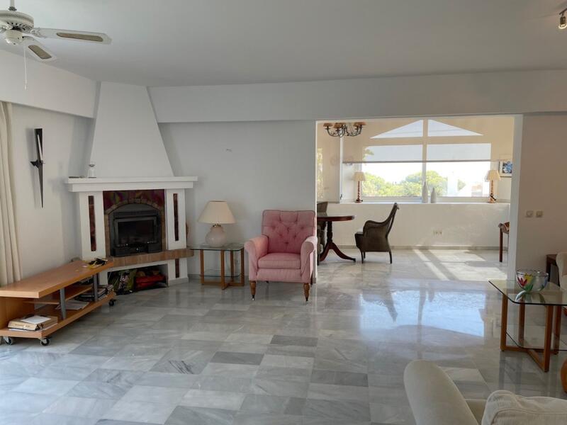 4 Cuarto Villa en venta