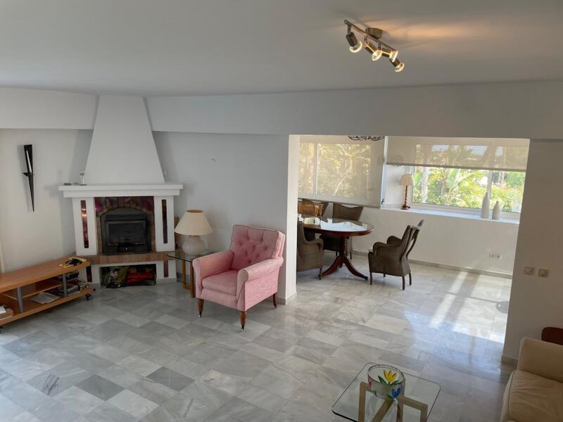4 Cuarto Villa en venta
