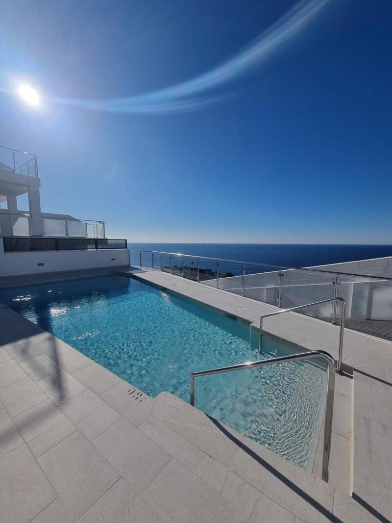3 bedroom Apartment for sale