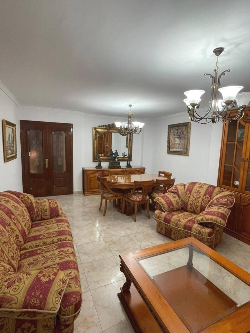 3 Cuarto Apartamento para alquiler a largo plazo