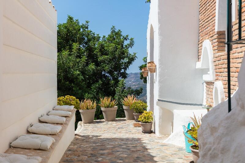 6 bedroom Villa for sale