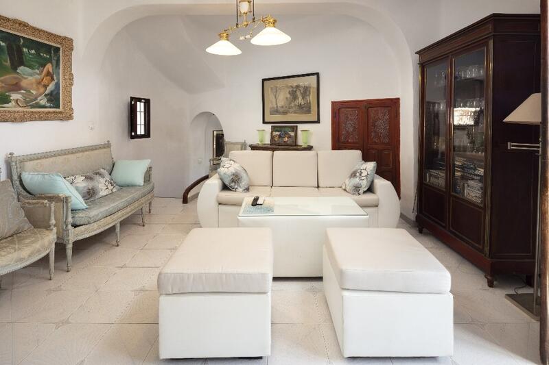 6 bedroom Villa for sale
