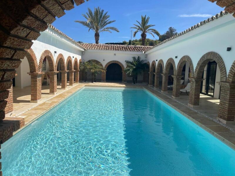 Villa zu verkaufen in Coin, Málaga