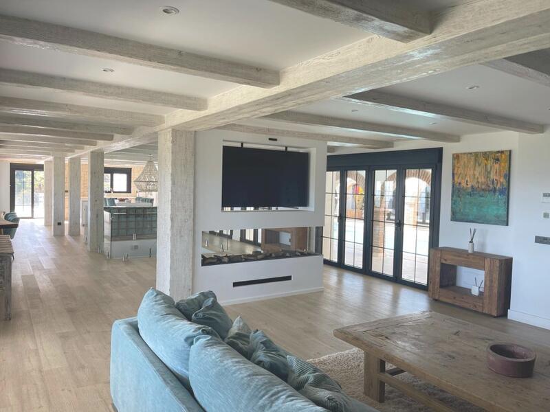 6 bedroom Villa for sale