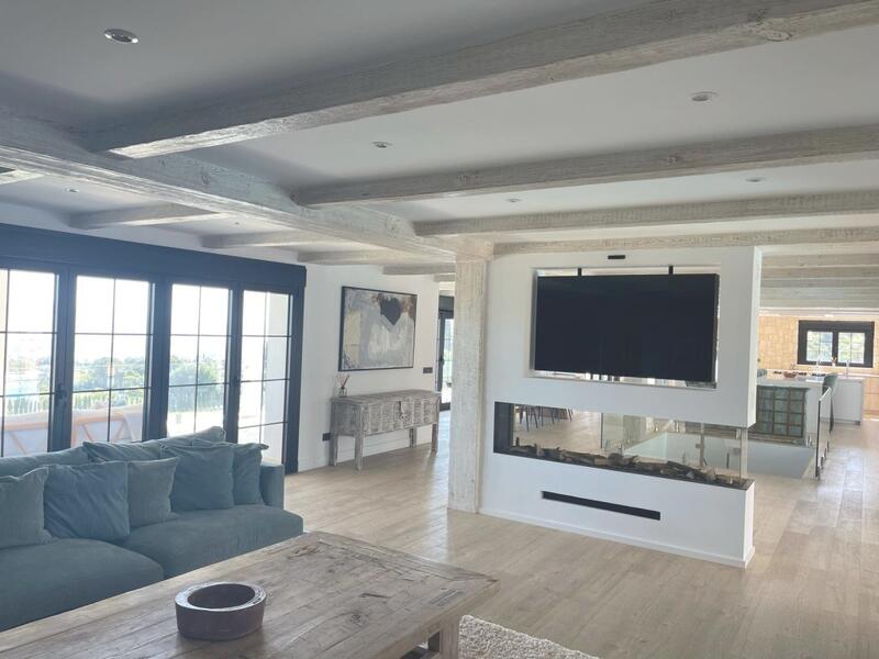 6 bedroom Villa for sale