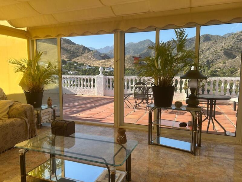 3 bedroom Country House for sale