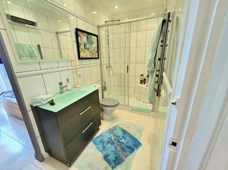 2 slaapkamer Appartement Te koop