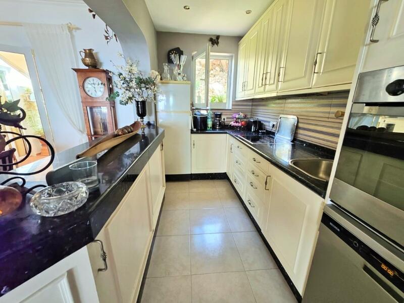 2 slaapkamer Appartement Te koop