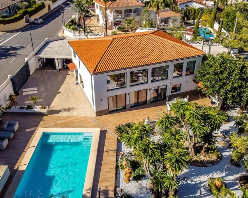 Villa for sale in Albir, Alicante