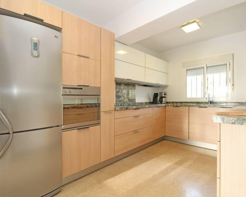 4 Cuarto Villa en venta