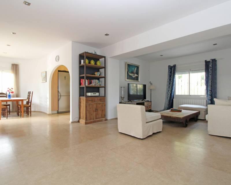 4 Cuarto Villa en venta