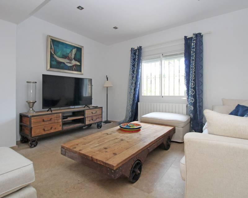 4 Cuarto Villa en venta