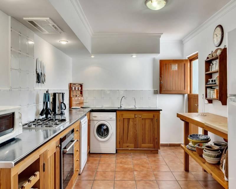 7 bedroom Villa for sale